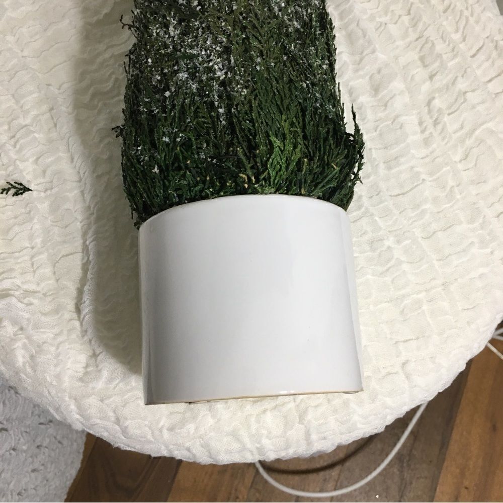 Simple "Christmas " Small Pine Tree Decor Piece - Picture 4 of 6